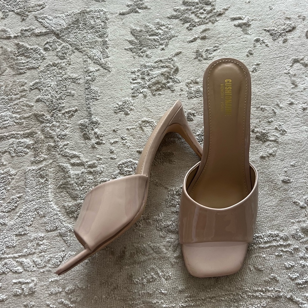 Tan Kitten Heel Mules with Square Toe - Picture 2 of 3